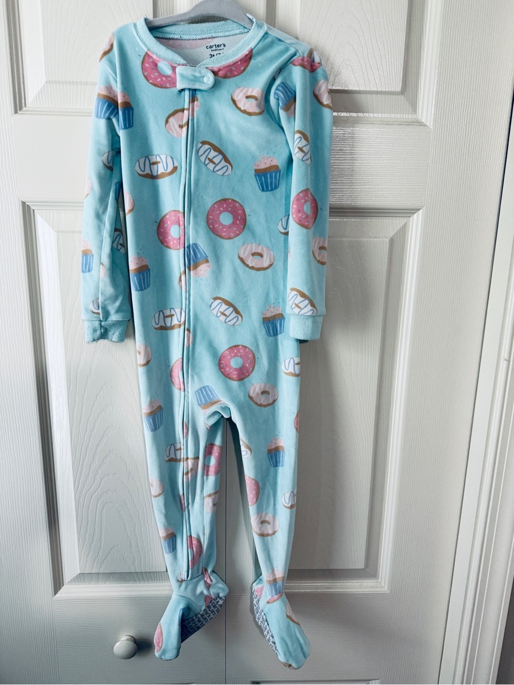9 sets of girls 3T footed pajamas